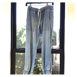 Soft Joggers with cinched ankles